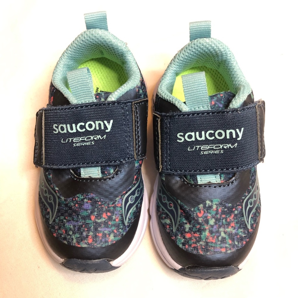 Saucony baby girl lifeform sneakers